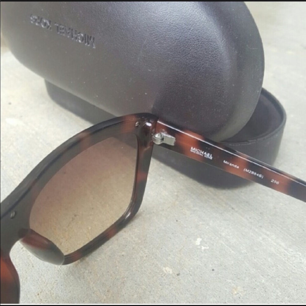 Michael Kors sunglasses 🕶